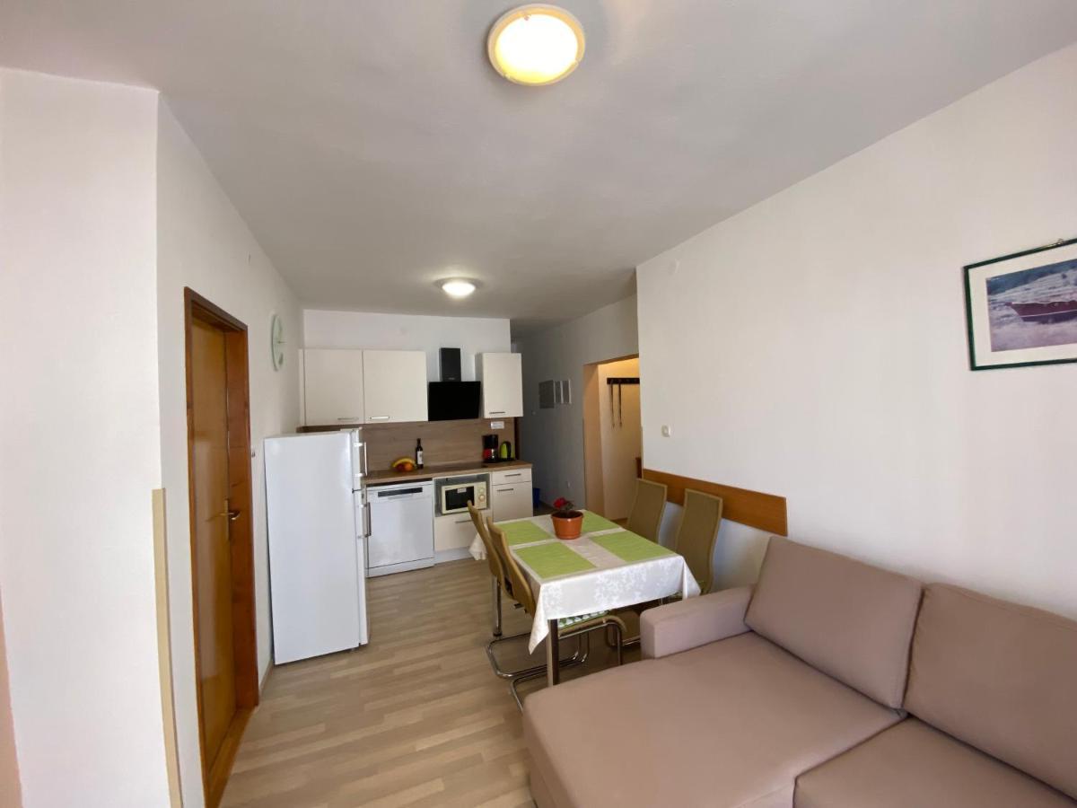 Apartmani Tamara Baška Bagian luar foto
