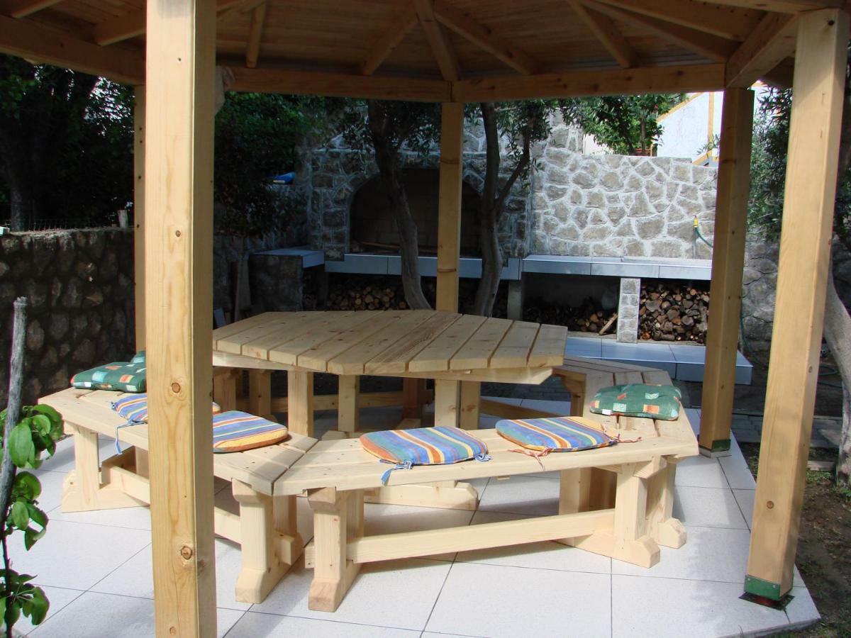 Apartmani Tamara Baška Bagian luar foto